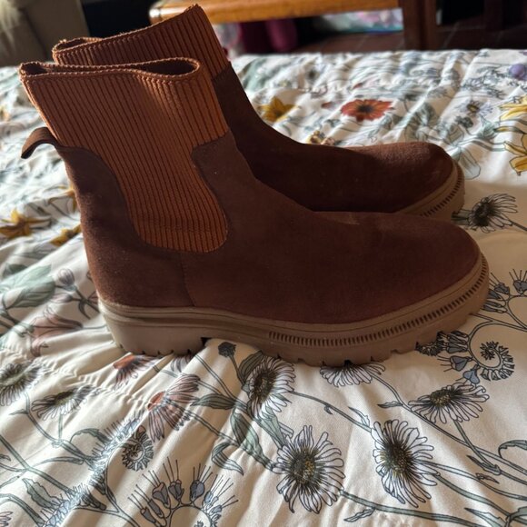 Serra size 10 boots - never worn - Picture 2 of 11